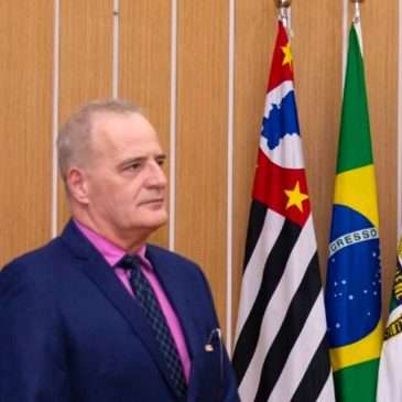 dr ariovaldo dos santos